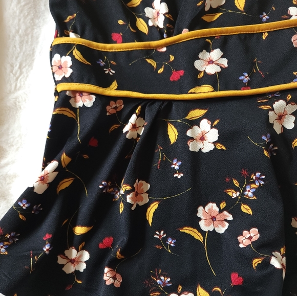 Peblum top - Picture 2 of 5